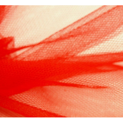 Pièce de tulle rouge